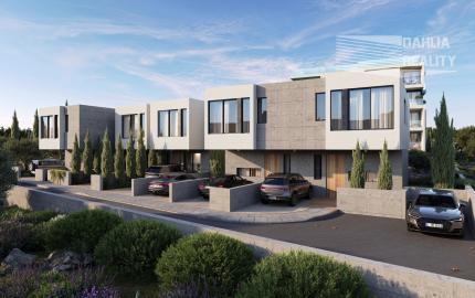 DOM na kľúč novostavba CYPRUS - PAPHOS poschodový 115 m2 s bazénom, 500 metrov k moru