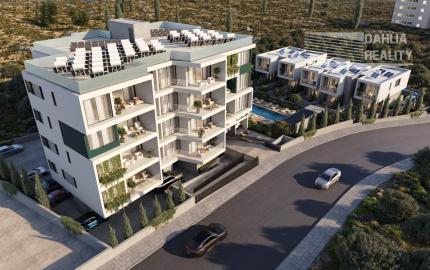 DOM na kľúč novostavba CYPRUS - PAPHOS poschodový 115 m2 s bazénom, 500 metrov k moru