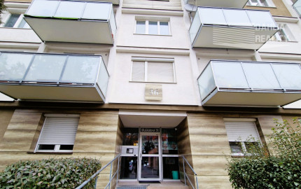 Predaj 3 izbový byt plus 2 x veľká loggia výborná dispozícia, 82 m2, Ružinov pri RETRE - Muškátová