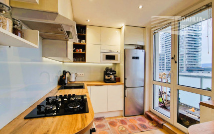 Predaj 3 izbový byt plus 2 x veľká loggia výborná dispozícia, 82 m2, Ružinov pri RETRE - Muškátová