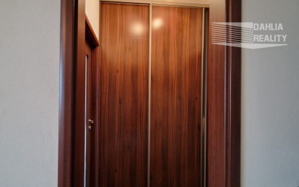 Predaj 3 izbový byt plus 2 x veľká loggia výborná dispozícia, 82 m2, Ružinov pri RETRE - Muškátová