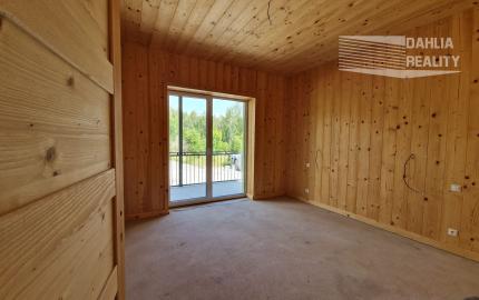 Predaj apartmán Vysoké Tatry 4 izbový 112 m2 + terasa + balkón s výhľadom na Tatry + parkovanie