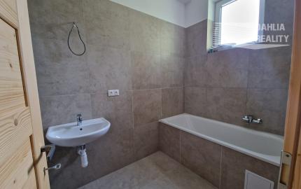 Predaj apartmán Vysoké Tatry 4 izbový 112 m2 + terasa + balkón s výhľadom na Tatry + parkovanie