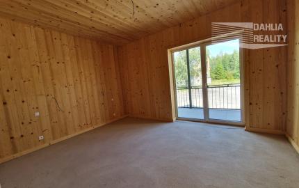 Predaj apartmán Vysoké Tatry 4 izbový 112 m2 + terasa + balkón s výhľadom na Tatry + parkovanie