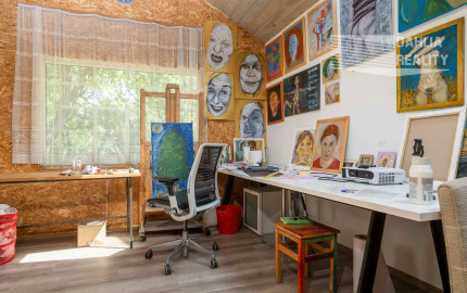 Predaj víkendový rodinný dom so stodolou + samostatný ateliér/posilňovňa + záhrada, pozemok celkom 2 699 m2 Vištuk
