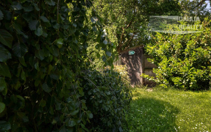 Predaj víkendový rodinný dom so stodolou + samostatný ateliér/posilňovňa + záhrada, pozemok celkom 2 699 m2 Vištuk