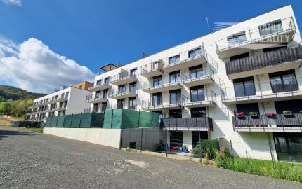 Predaj novostavba 2 izbový byt s balkónom 61 m2 + parkovacie státie v projekte ALTUM Bratislava