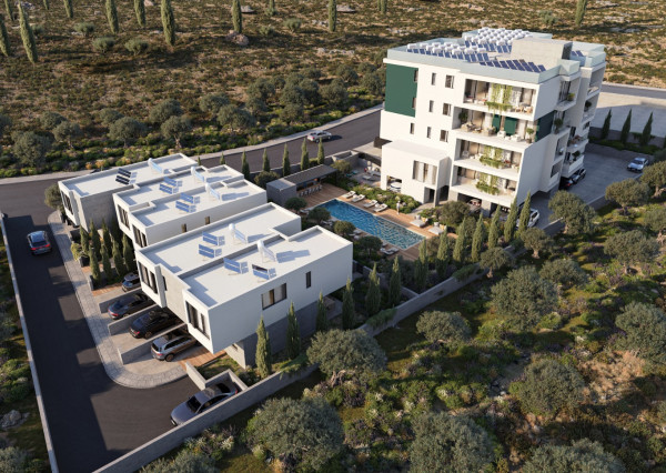 DOM na kľúč novostavba CYPRUS - PAPHOS poschodový 115 m2 s bazénom, 500 metrov k moru