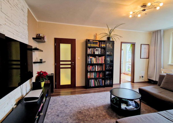 Predaj 3 izbový byt plus 2 x veľká loggia výborná dispozícia, 82 m2, Ružinov pri RETRE - Muškátová