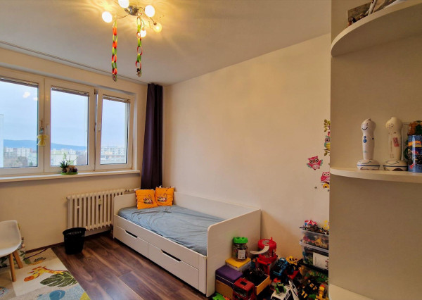 Predaj 3 izbový byt plus 2 x veľká loggia výborná dispozícia, 82 m2, Ružinov pri RETRE - Muškátová