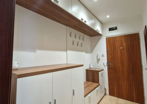 Predaj 3 izbový byt plus 2 x veľká loggia výborná dispozícia, 82 m2, Ružinov pri RETRE - Muškátová