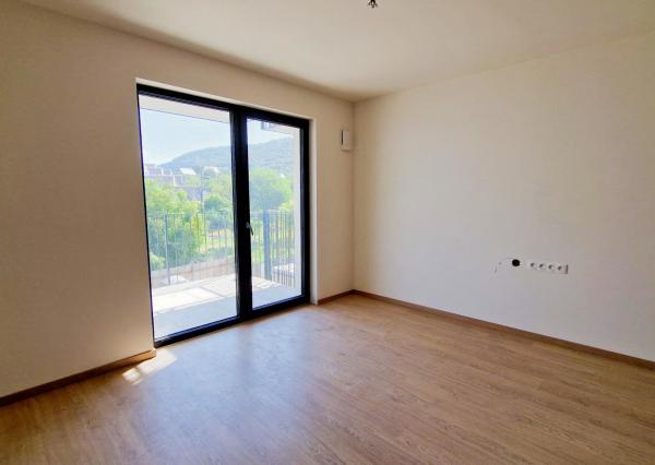 Predaj novostavba 2 izbový byt s balkónom 61 m2 + parkovacie státie v projekte ALTUM Bratislava
