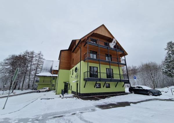Predaj apartmán Vysoké Tatry 4 izbový 112 m2 + terasa + balkón s výhľadom na Tatry + parkovanie