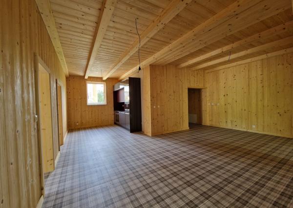 Predaj apartmán Vysoké Tatry 4 izbový 112 m2 + terasa + balkón s výhľadom na Tatry + parkovanie