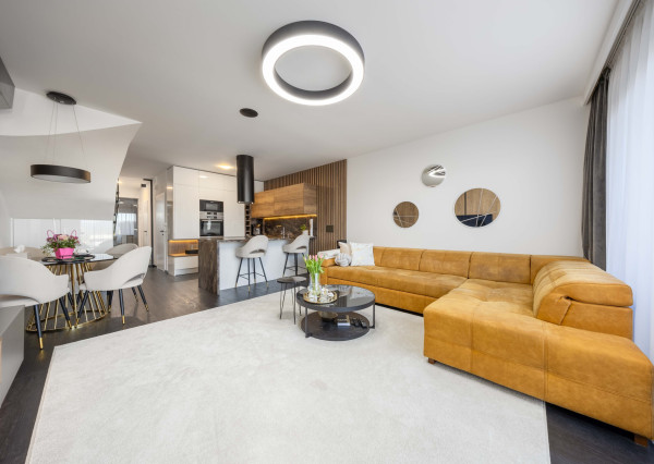 Predaj novostavba rodinný dom s parkovaním a so záhradou 150 m2 v Šenkviciach s výhľadom na Malé Karpaty