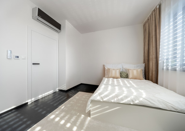 Predaj novostavba rodinný dom s parkovaním a so záhradou 150 m2 v Šenkviciach s výhľadom na Malé Karpaty