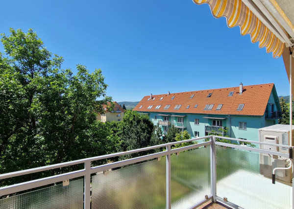 Predaj 4 izbový mezonetový byt s krbom a balkónom 120 m2 v Pezinku širšie centrum