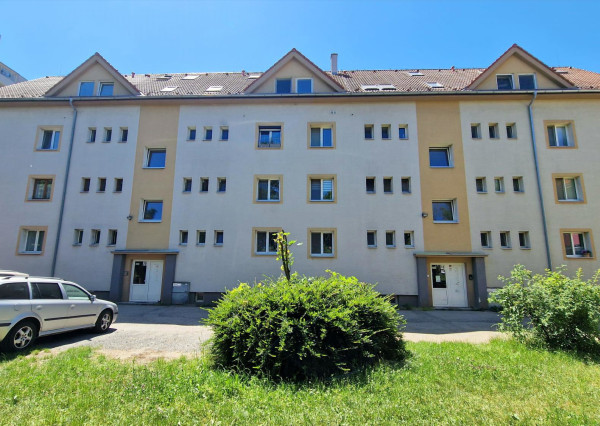 Predaj 4 izbový mezonetový byt s krbom a balkónom 120 m2 v Pezinku širšie centrum