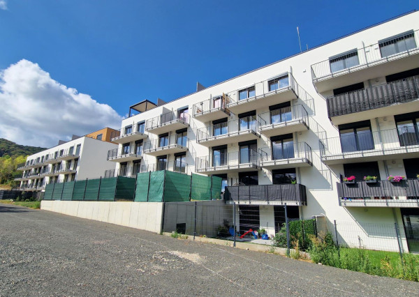 Predaj novostavba 2 izbový byt s balkónom 61 m2 + parkovacie státie v projekte ALTUM Bratislava