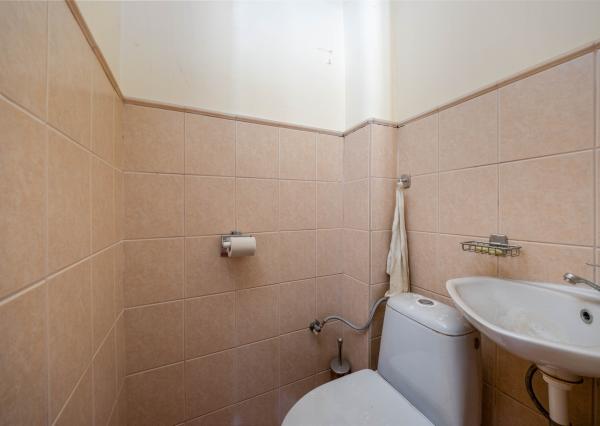 Predaj 4 izbový veľký byt v pôvodnom stave 125 m2 + terasa v centre Trenčína